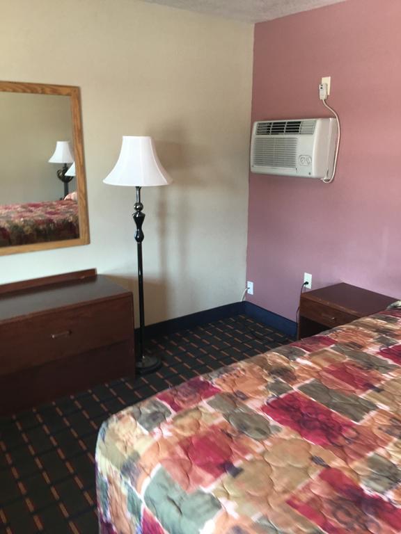 Best Value Inn Motel Sandusky Marianna Exteriör bild