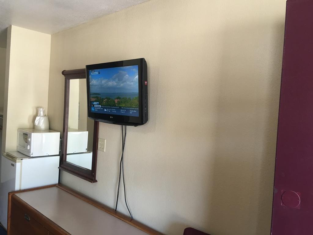 Best Value Inn Motel Sandusky Marianna Exteriör bild