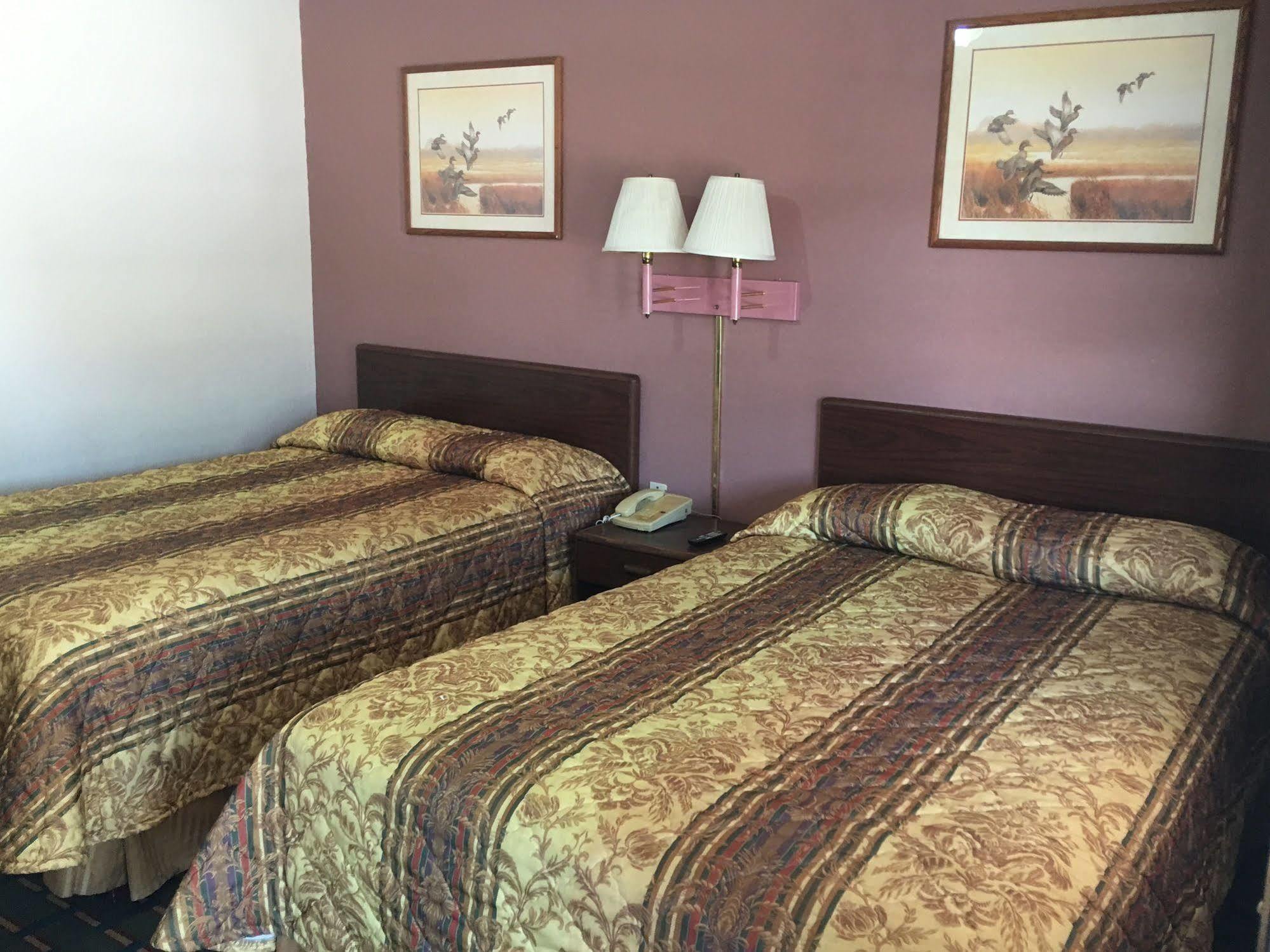 Best Value Inn Motel Sandusky Marianna Exteriör bild