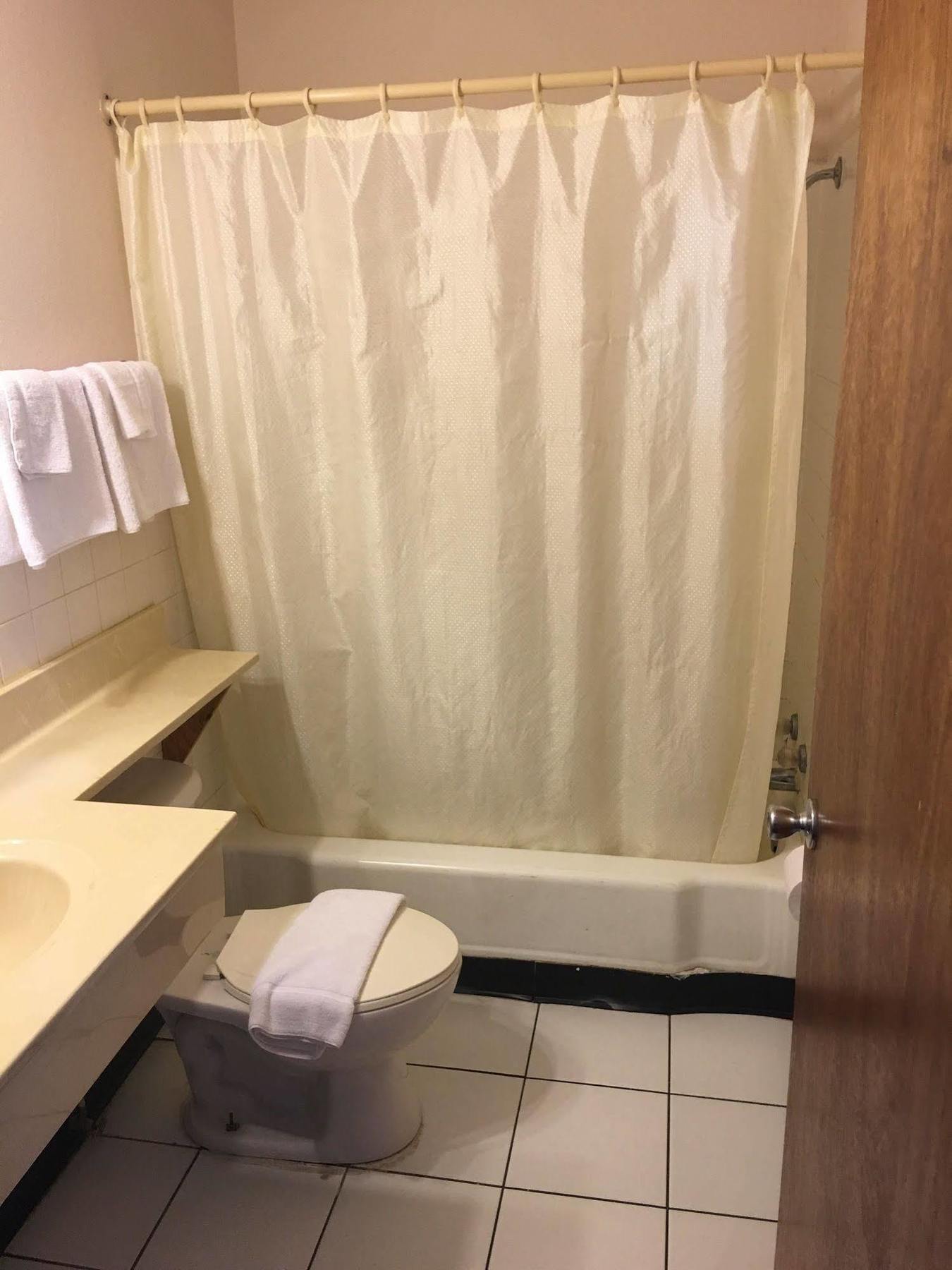 Best Value Inn Motel Sandusky Marianna Exteriör bild