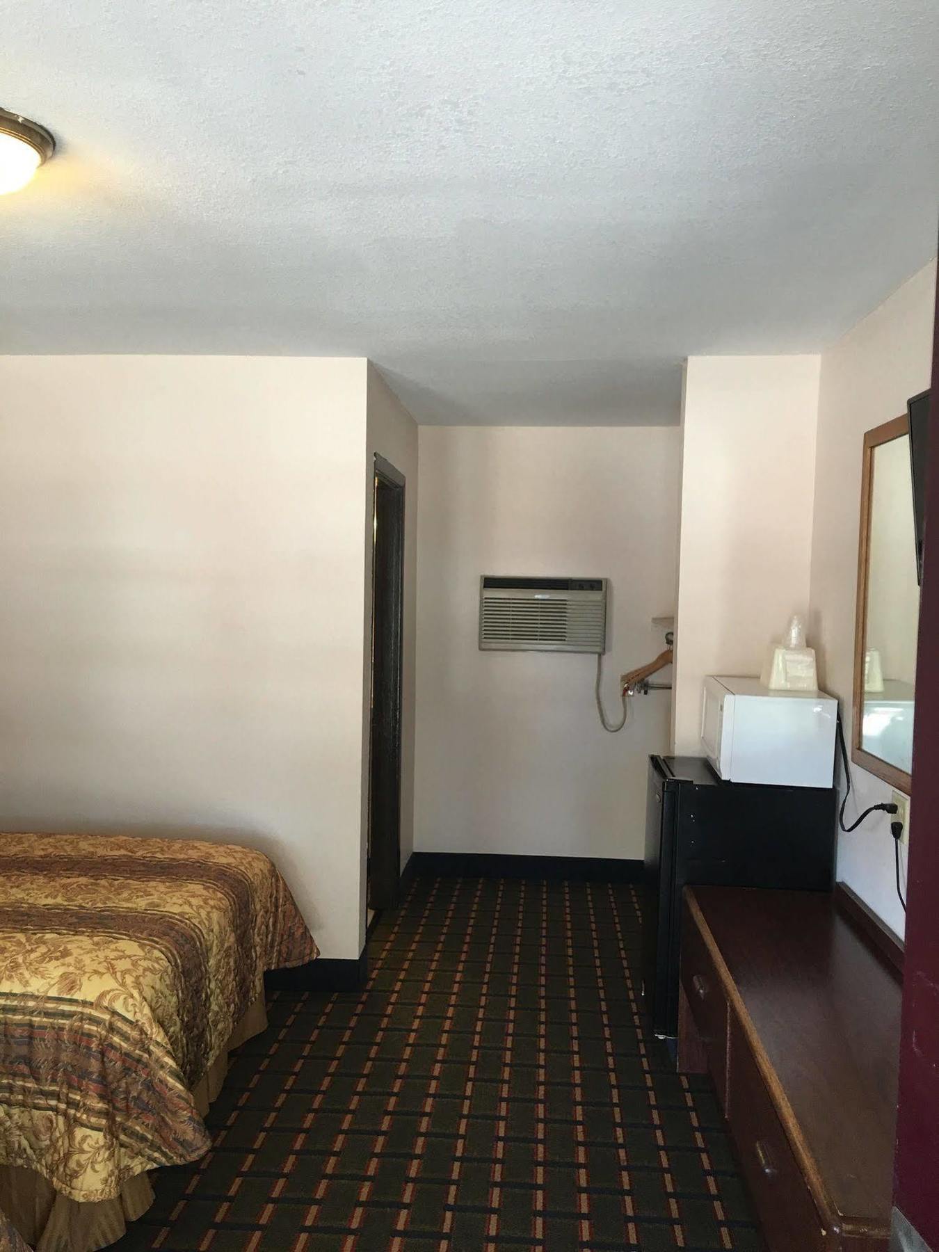Best Value Inn Motel Sandusky Marianna Exteriör bild