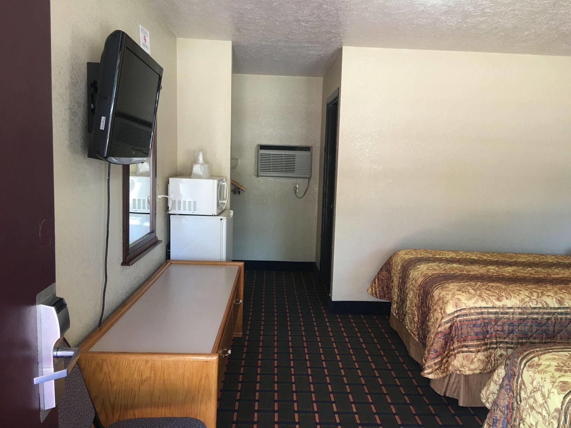 Best Value Inn Motel Sandusky Marianna Exteriör bild